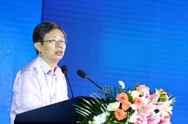 華北電力大學(xué)教授曾鳴