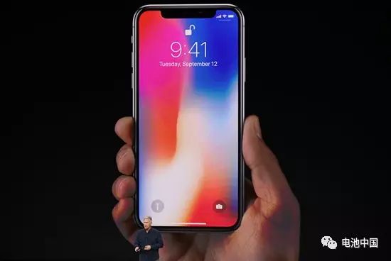 iPhone8正式發(fā)布支持充電機(jī)無線充電和快充技能