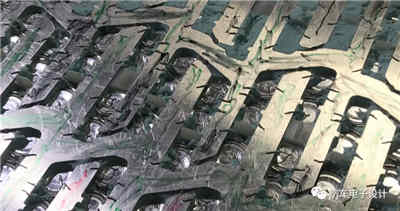 BMW與Tesla設計的智能充電機充電蓄電池系統哪家更強？