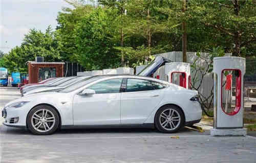 除了續航和充電機充電蓄電池外新能源車發展風口在哪里？